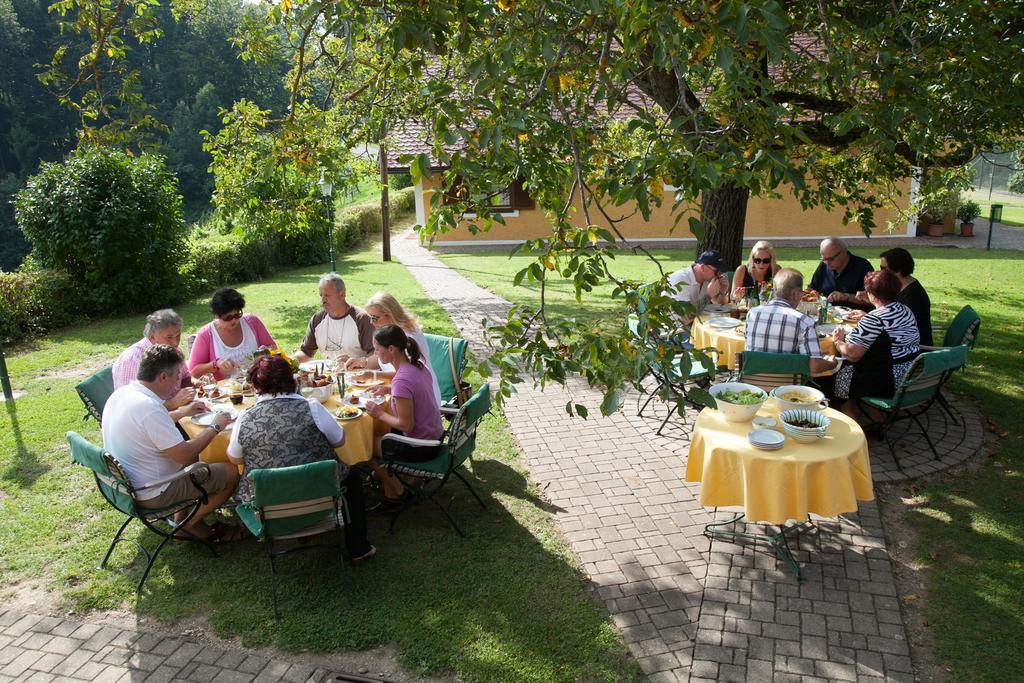 Weingut Rebenhof Moarhauser Hotel Ratsch an der Weinstraße Eksteriør billede